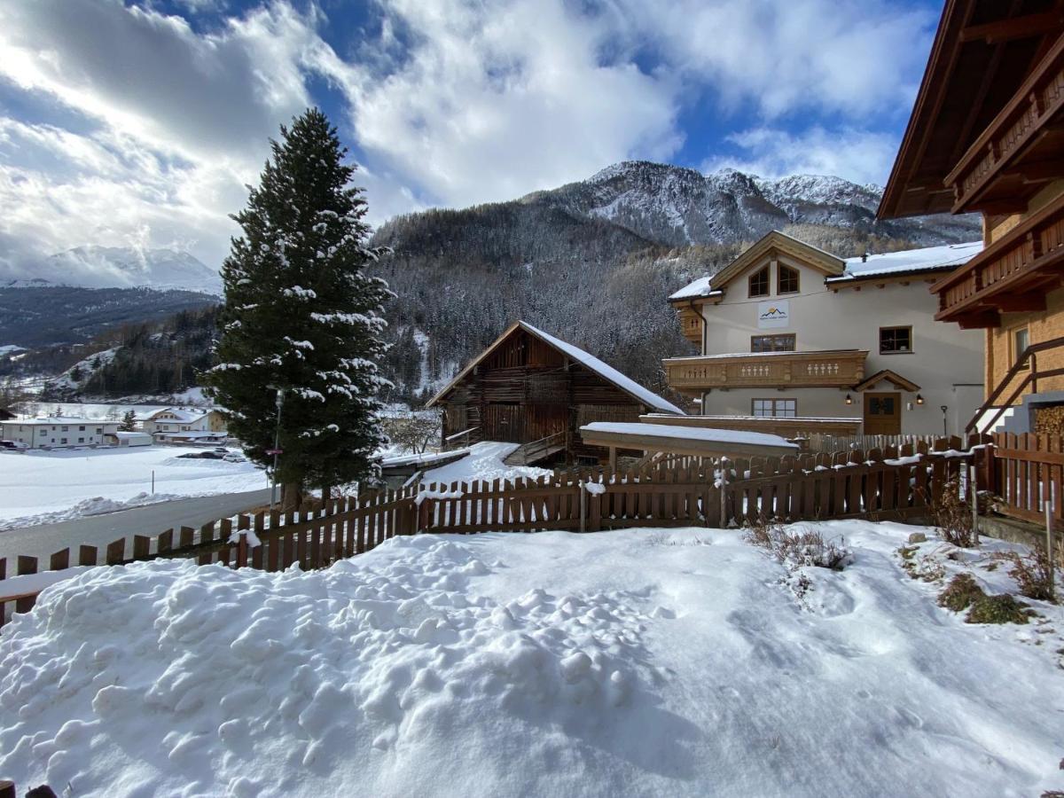 Alpine Lodge Soelden - Chalet & Apart Екстер'єр фото