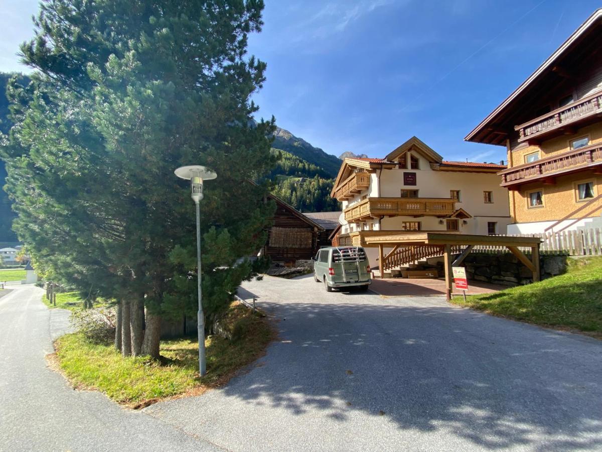 Alpine Lodge Soelden - Chalet & Apart Екстер'єр фото